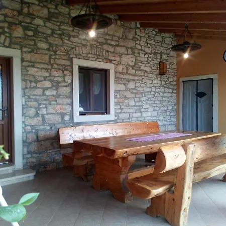 Holiday home Family Friendly House With A Swimming Pool Gajana, Fazana - 15385 Mednjan