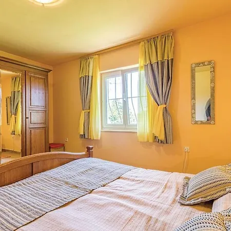 Holiday home Family Friendly House With A Swimming Pool Gajana, Fazana - 15385 *